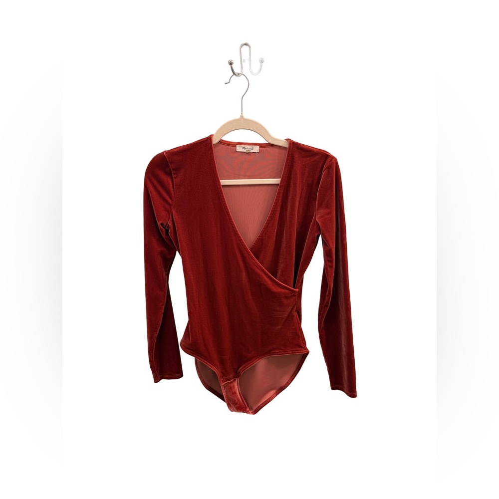 Madewell Velvet Wrap-Front Long Sleeved Bodysuit in Rusty Orange - Picture 4 of 7